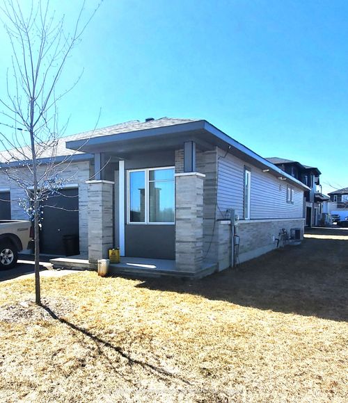 196 Rathwell Rd, Perth, ON, K7H3C7 | Card Image