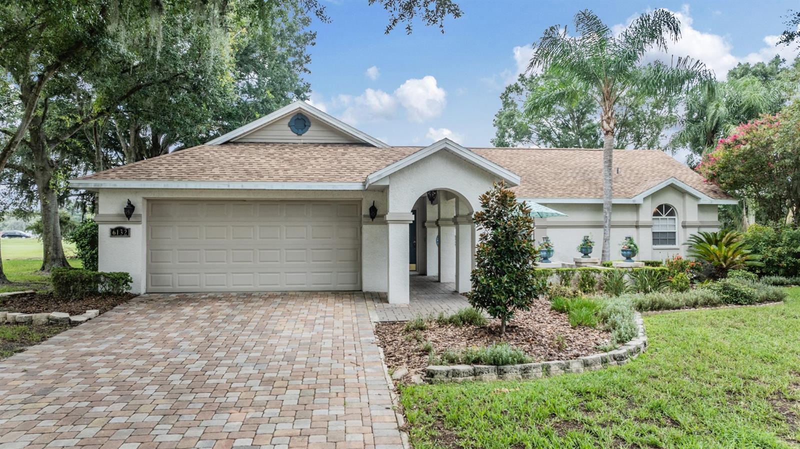 Silver Oaks Dr, Zephyrhills, FL 33542