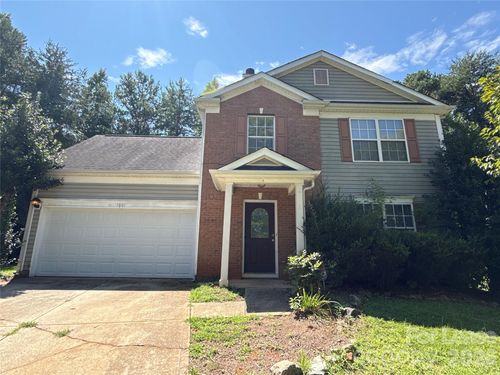 1601 Elk Creek Ct, Charlotte, NC, 28214-8808 | Card Image