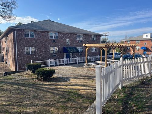 21-234 Low Street, Newburyport, MA, 01950 | Card Image