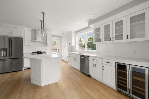 22-22 Carver Rd E, Watertown, MA, 02472-1314 | Card Image