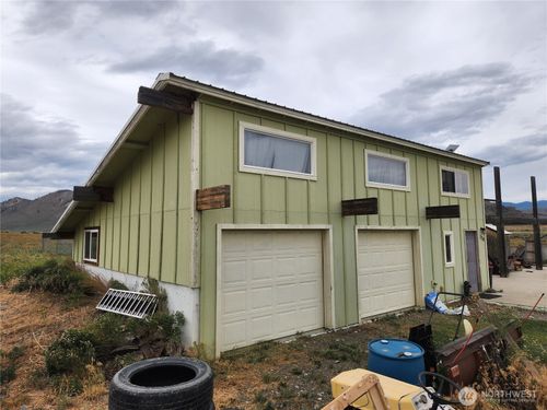 179 Tonasket Airport Rd, Tonasket, WA, 98855-9296 | Card Image