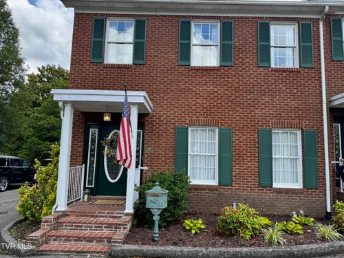 d-700 The Terrace St Nw, Norton, VA, 24273-1930 | Card Image