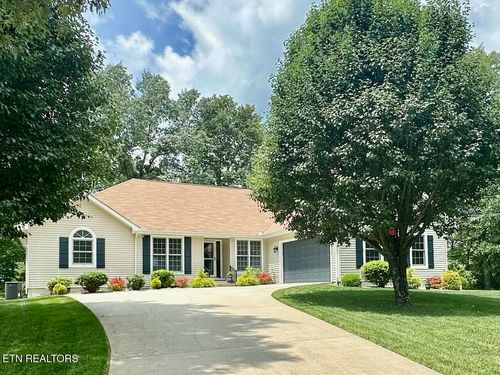 610 Westchester Dr, Crossville, TN, 38558-7405 | Card Image