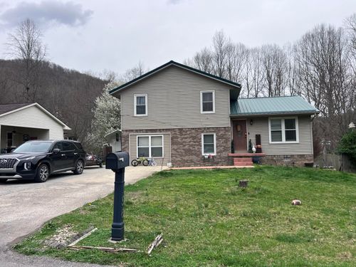 156 Wellington Dr, Middlesboro, KY, 40965-9422 | Card Image