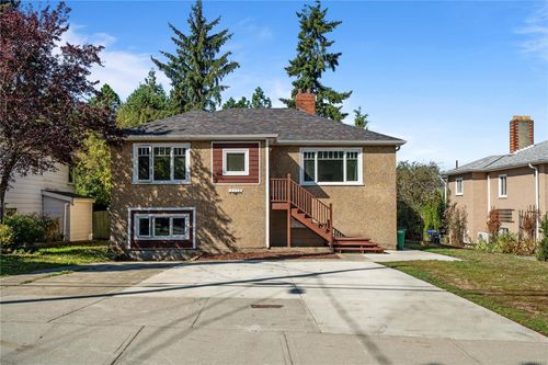 3276 Linwood Ave, Victoria, BC, V8X1E4 | Card Image