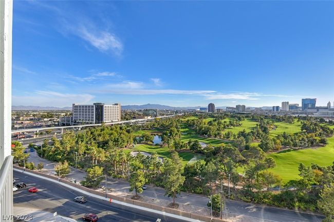 1201 - 360 E Desert Inn Rd, Condo with 2 bedrooms, 3 bathrooms and null parking in Las Vegas NV | Image 26