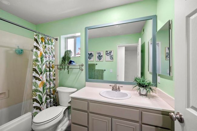 2224 Lago Ventana, Townhouse with 3 bedrooms, 3 bathrooms and 2 parking in Chula Vista CA | Image 27