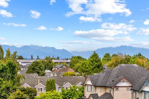 1-3993 Chatham St, Richmond, BC, V7E2Z6 | Card Image