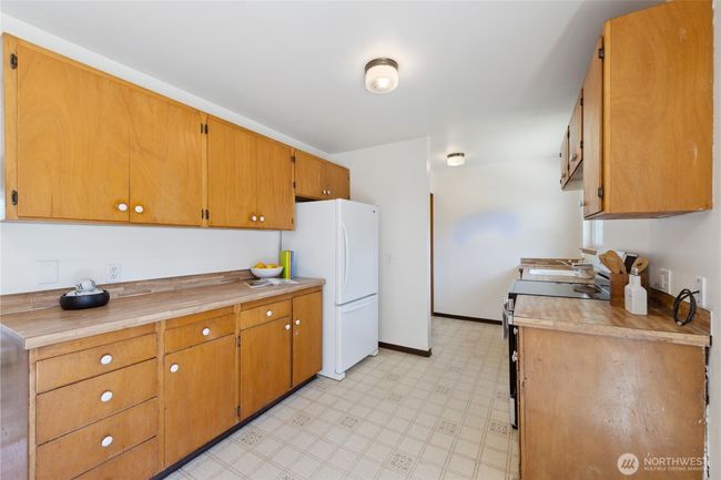 3309 W 2 Nd St, House other with 3 bedrooms, 1 bathrooms and 1 parking in Anacortes WA | Image 16