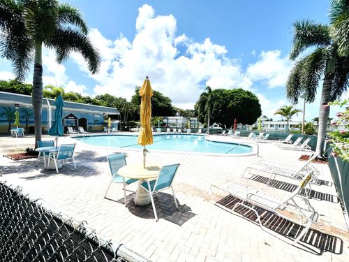 apt-209-2960 Cynthia Ln, Lake Worth Beach, FL, 33461-5848 | Card Image