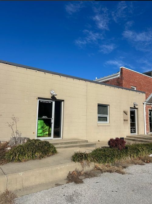 185 S Mt Olive, Siloam Springs, AR, 72761 | Card Image