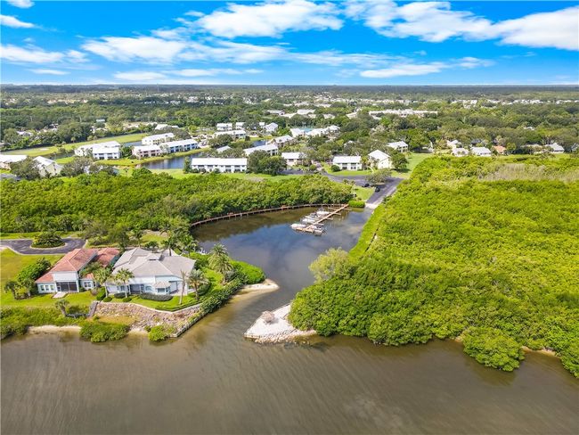 APT-2 - 5825 Marina Dr, House attached with 2 bedrooms, 2 bathrooms and null parking in Sebastian FL | Image 25