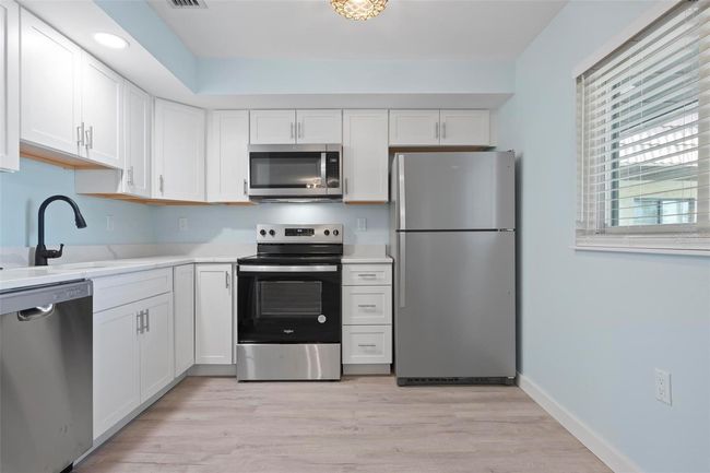 APT-207 - 1258 Barbara Dr, Condo with 2 bedrooms, 1 bathrooms and null parking in VENICE FL | Image 10