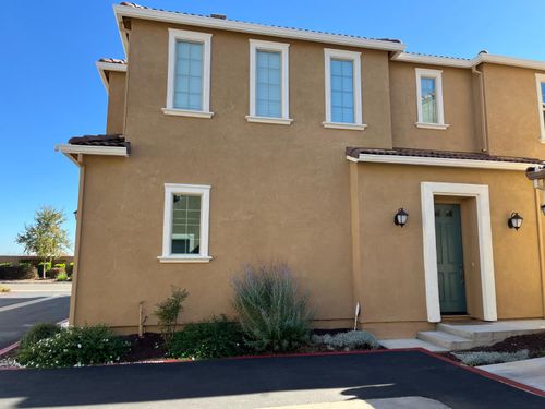 10502 Oboe Way, Elk Grove, CA, 95757-5549 | Card Image