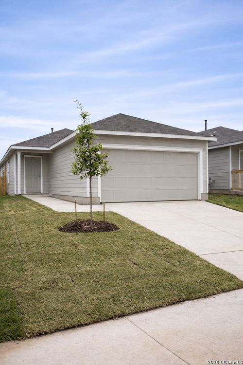 7411 Donkey Vly, San Antonio, TX, 78252-4544 | Card Image