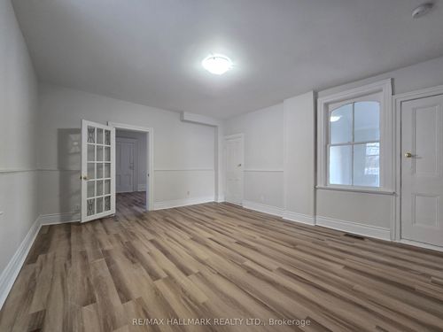 22156 Leslie St, Queensville, ON, L0G1R0 | Card Image