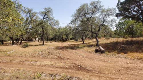 650 Beauchamp Rd, Dripping Springs, TX, 78620-4658 | Card Image