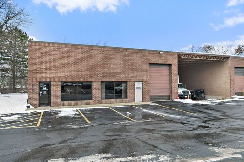 ste-102-951 N Old Rand Rd, Wauconda, IL, 60084-1289 | Card Image