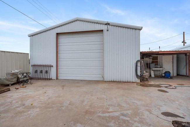 2507 Neill Rd, House other with 3 bedrooms, 2 bathrooms and 3 parking in Big Spring TX | Image 8