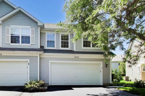 1325 Newport St, Mundelein, IL, 60060-4626 | Card Image