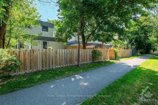 42 Compata Way, Condo with 3 bedrooms, 0 bathrooms and null parking in Gloucester ON | Image 29