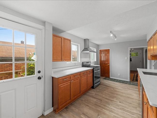 2706 Pioneer Ave, House other with 5 bedrooms, 2 bathrooms and 2 parking in Brookline PA | Image 13