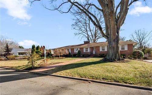 2410 Bitting Road, Winston-Salem, NC, 27104 | Card Image