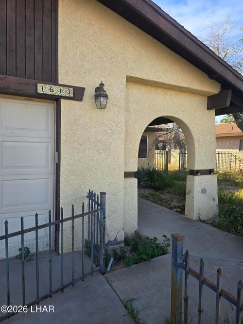 1613 W 14th St, Parker, AZ, 85344-5506 | Card Image