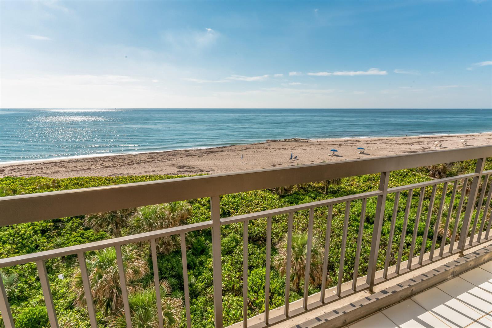 Residential Lease in Singer Island 2