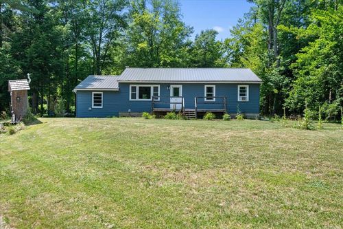 34 Tanglewood Dr, Essex, VT, 05452-3358 | Card Image