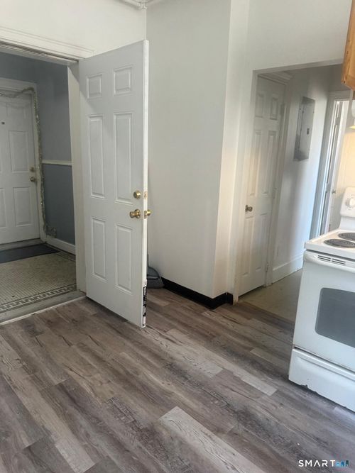 apt-b2-240 William St, Bridgeport, CT, 06608-4112 | Card Image