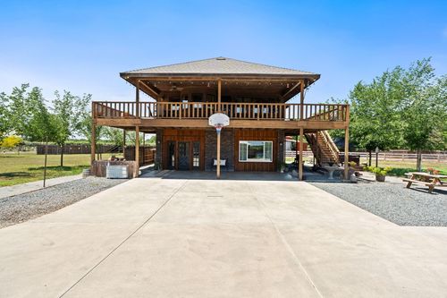 18038 Avenue 178, Strathmore, CA, 93267-9799 | Card Image