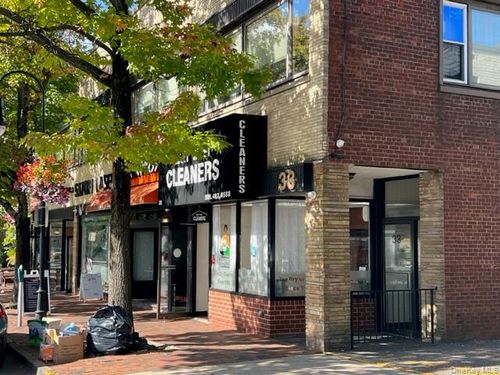 9-33 Great Neck Road, North Hempstead, NY, 11021 | Card Image
