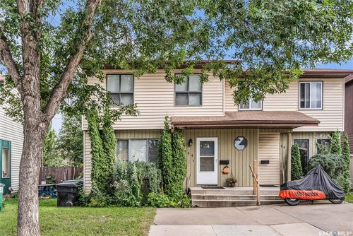 442 - 444 Russell Rd, Saskatoon, SK, S7K6K9 | Card Image