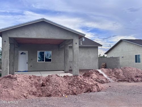 1457 E 23rd St, Douglas, AZ, 85607-1221 | Card Image
