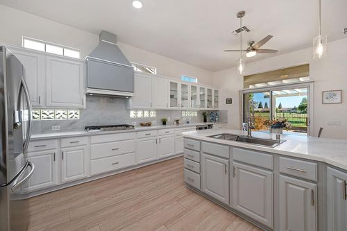 7576 Whistlestop Way, Roseville, CA, 95747-8354 | Card Image