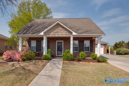 5111 Frankford Dr Se, Owens Cross Roads, AL, 35763-9115 | Card Image