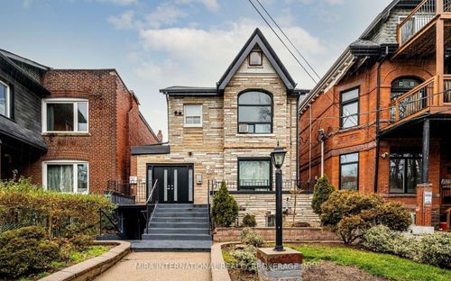 102-70 Melbourne Ave, Toronto, ON, M6K1K7 | Card Image