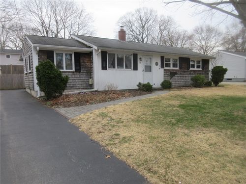 70 Keeley Ave, Warwick, RI, 02886-7813 | Card Image