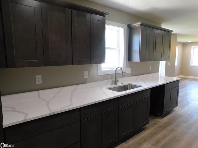 726 2 Nd Ave, Home with 2 bedrooms, 1 bathrooms and null parking in Manilla IA | Image 5