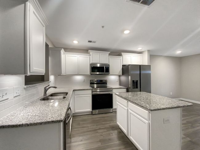 202 Addi St, Townhouse with 3 bedrooms, 3 bathrooms and 1 parking in Pleasant View TN | Image 6