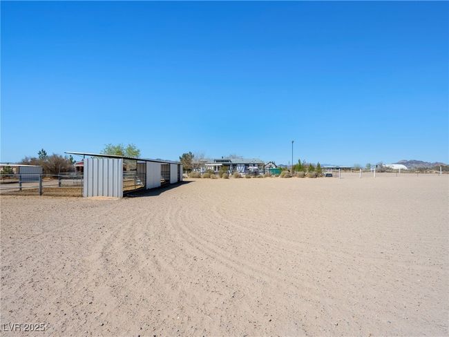 View of yard with an outdoor structure | Image 61