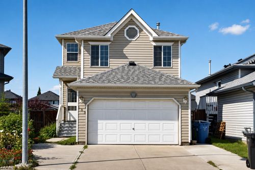 133 Martinvalley Crescent Ne, Calgary, AB, T3J4L7 | Card Image