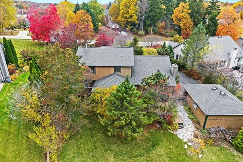 2794 Waling Woods Dr, Highland, MI, 48356-2167 | Card Image