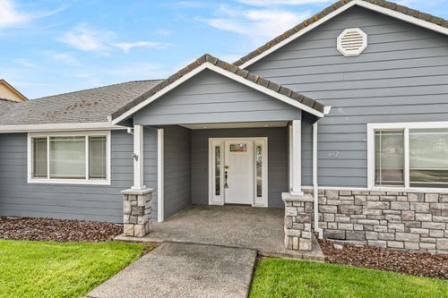 602 Barton Rd, Eagle Point, OR, 97524-4406 | Card Image
