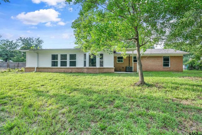 417 Polly St, House other with 3 bedrooms, 2 bathrooms and null parking in Bullard TX | Image 25