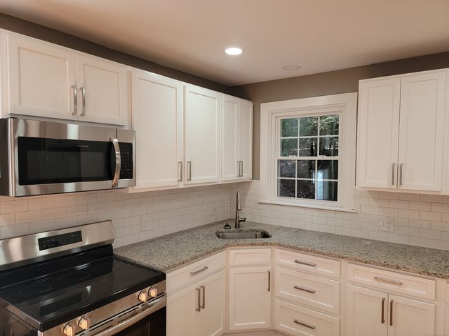 11 Pigeon Swamp Rd, House other with 4 bedrooms, 2 bathrooms and 6 parking in South Windham CT | Image 18