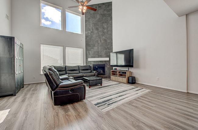 331 Oleander Loop, House other with 4 bedrooms, 3 bathrooms and 4 parking in Buda TX | Image 8