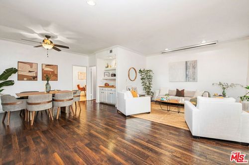 9-5139 Balboa Blvd, Encino, CA, 91316-3437 | Card Image